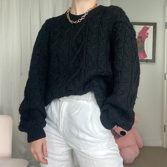 Vintage Sweaters - Oversized Black Sweater